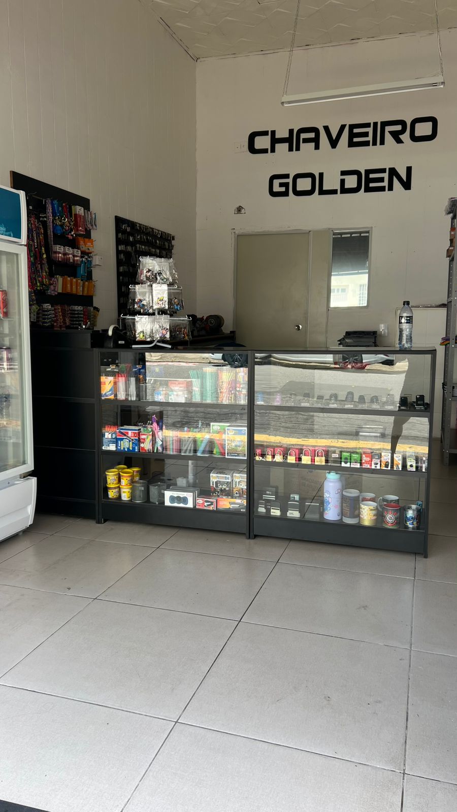 Interior da Papelaria Golden - Balcão de atendimento