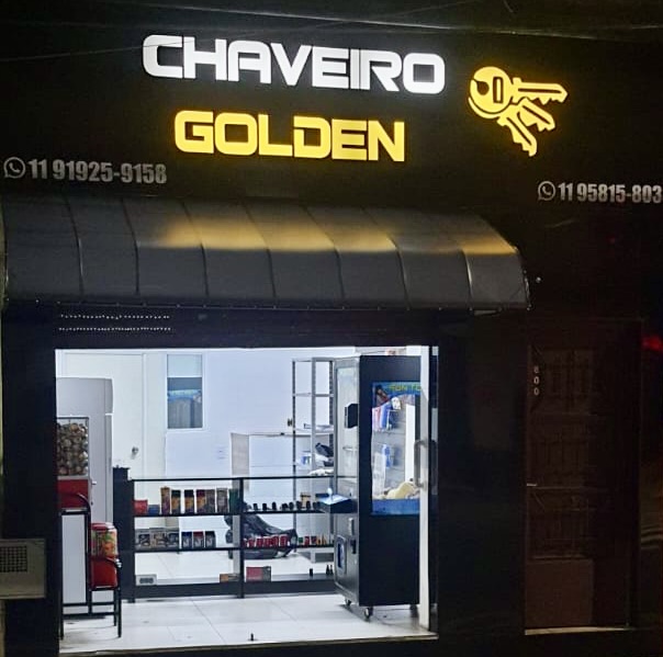 Fachada da Papelaria Golden